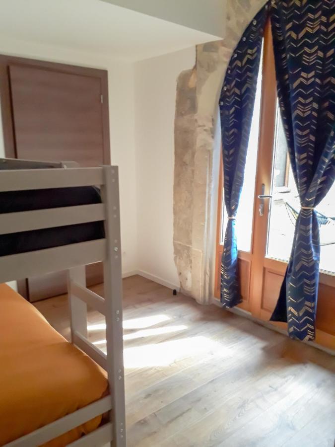 Gite Des Augustins Crémieu Екстериор снимка